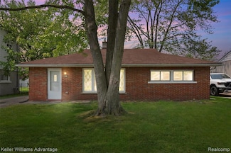 26315 Lehner St, Roseville, MI 48066