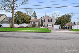 139 W Elmwood Dr, South Plainfield, NJ 07080