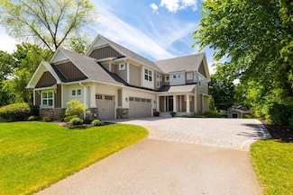 1105 Brown Rd S, Wayzata, MN 55391