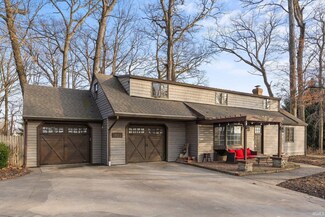 18002 Faylor Dr, Huntertown, IN 46748