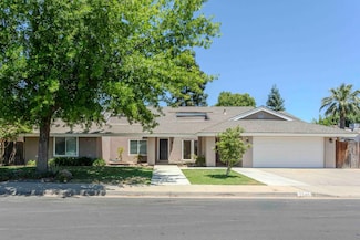 2540 Burgan Ave, Clovis, CA 93611