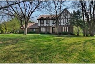 1529 E Course Dr Unit E, Riverwoods, IL 60015