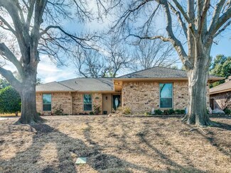 6928 Winchester Place, Fort Worth, TX 76133