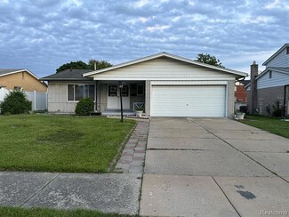3942 Byrd Dr, Sterling Heights, MI 48310