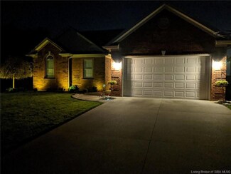 4015 Andy Dr, Sellersburg, IN 47172