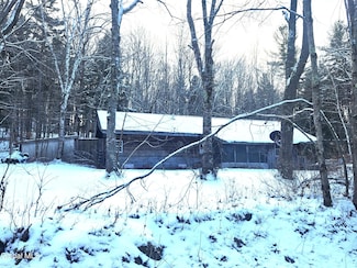 285 Fish Mountain Rd, Lake Pleasant, NY 12108