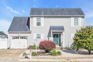91 Wind Jammer Ct, Bayville, NJ 08721