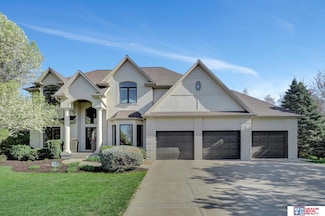 2410 Ridge Point Cir, Lincoln, NE 68512