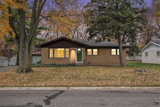 2238 Meadow Ln, Schererville, IN 46375