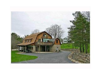 9425 State Rd, Glenwood, NY 14069