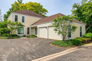 9 the Court of Lagoon View, Northbrook, IL 60062