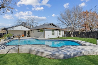 2516 Highwood Dr, Dallas, TX 75228
