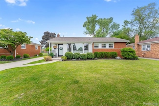 35438 Orangelawn St, Livonia, MI 48150