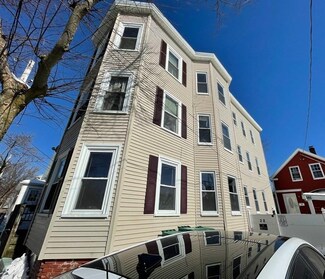 26 Astor St, Lynn, MA 01905
