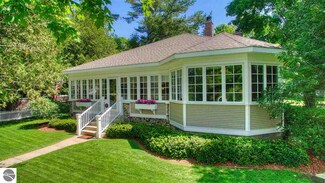 103 Chandler St, Leland, MI 49654