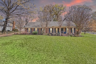 2060 Abergeldie Dr, Memphis, TN 38119