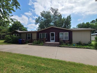 426 N Roosevelt St, Lindsborg, KS 67456