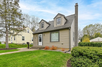 2923 S 91st St, Milwaukee, WI 53227