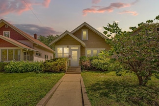 3921 45th Ave S, Minneapolis, MN 55406