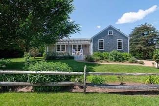 22 Kitts Field Cir, Edgartown, MA 02539