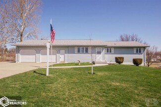 608 Pleasant St, Brooklyn, IA 52211