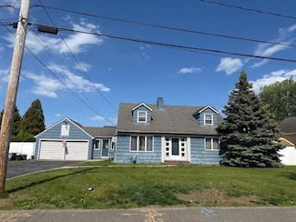 624 Adams Ave, Lindenhurst, NY 11757