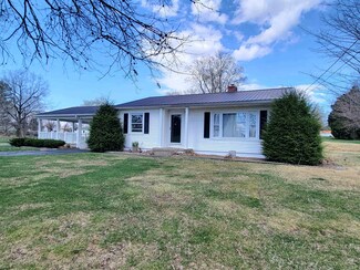 419 Main St, Centertown, KY 42328