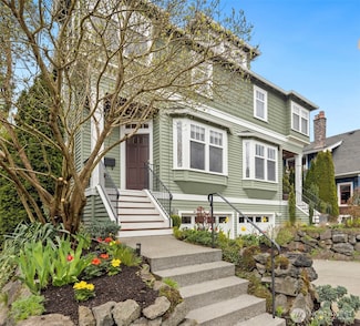 1423 Orange Place N, Seattle, WA 98109