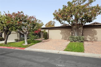 8 Arboles Unit 4, Irvine, CA 92612