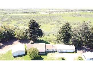 95707 Jerrys Flat Rd, Gold Beach, OR 97444