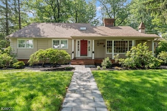 1165 Puddingstone Rd, Mountainside, NJ 07092