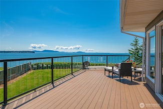 5691 Nakat Way, Blaine, WA 98230