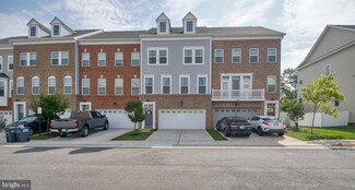 7421 Cedarwood Grove Ln, Manassas, VA 20109