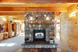 52 Worcester Dr, Gray, ME 04039