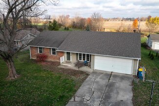 321 Hillcrest Rd, Bluffton, IN 46714