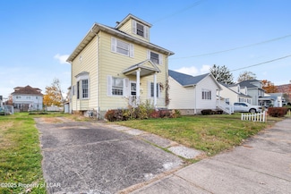 12 Gillespie St, Kingston, PA 18704