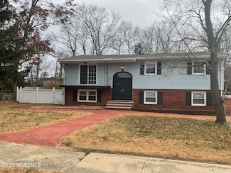 117 Greymoor Rd, Howell, NJ 07731