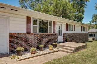 819 Looney St, Mount Vernon, MO 65712