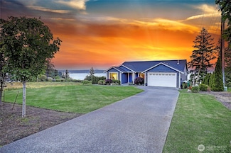 1353 Sunrise Estate Place, Camano Island, WA 98282