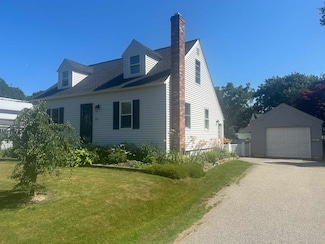 120 Leach Rd, Eliot, ME 03903