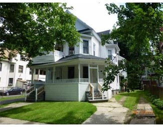 1575 Dwight St, Springfield, MA 01107
