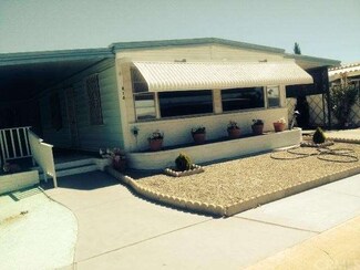 814 San Francisco Dr, Hemet, CA 92543