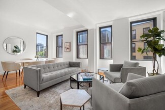 4 Charlesgate E Unit 401, Boston, MA 02215