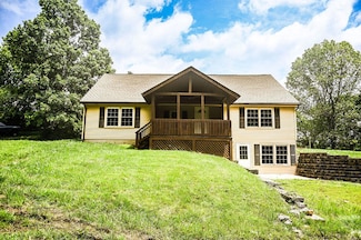 4505 Saint Johns Rd, Frankfort, KY 40601