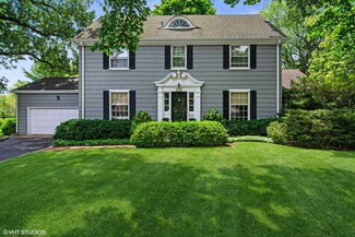 2815 Blackhawk Rd, Wilmette, IL 60091