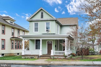 22 W Coover St, Mechanicsburg, PA 17055