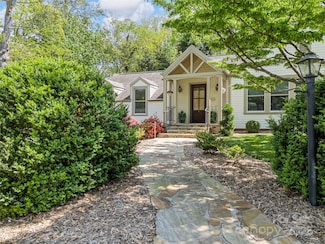 42 First St, Tryon, NC 28782