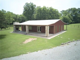 1353 Red Rd, Howe, TX 75459