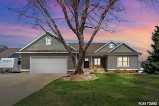 2669 Tamarack Dr, Jenison, MI 49428