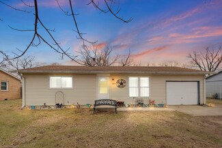 204 N Irvine St, Aroma Park, IL 60910